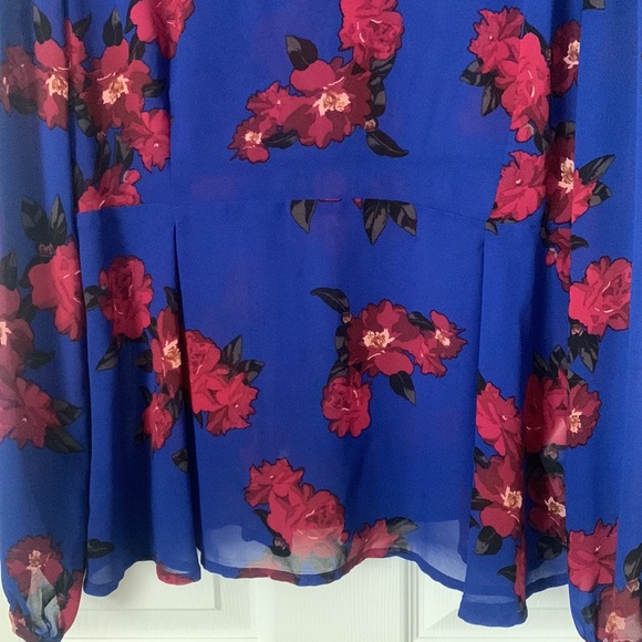 Floral Peplum Blouse - Picture 4 of 7